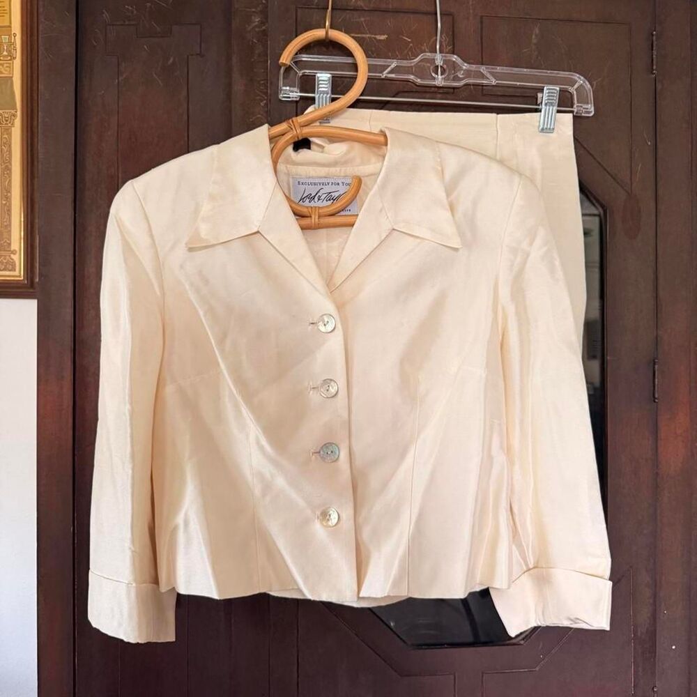 Lord-taylor Women's Cream and Yellow Suit